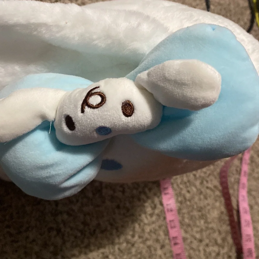 Cinnamoroll Plushie - Picture 3 of 5